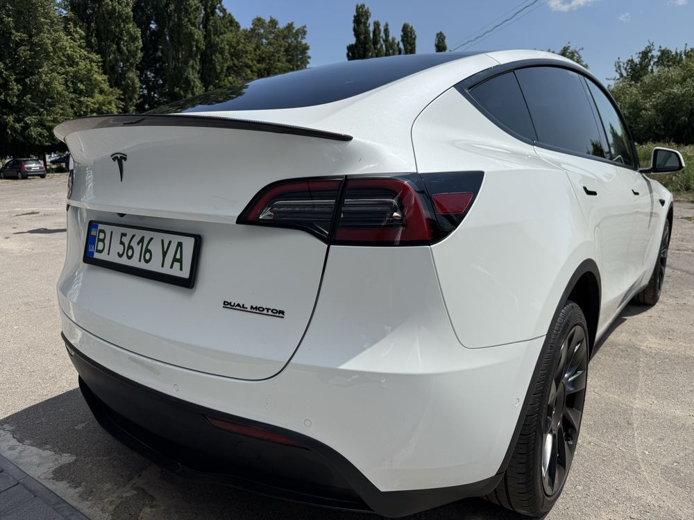 Tesla  Model  Y Longe Range 2022