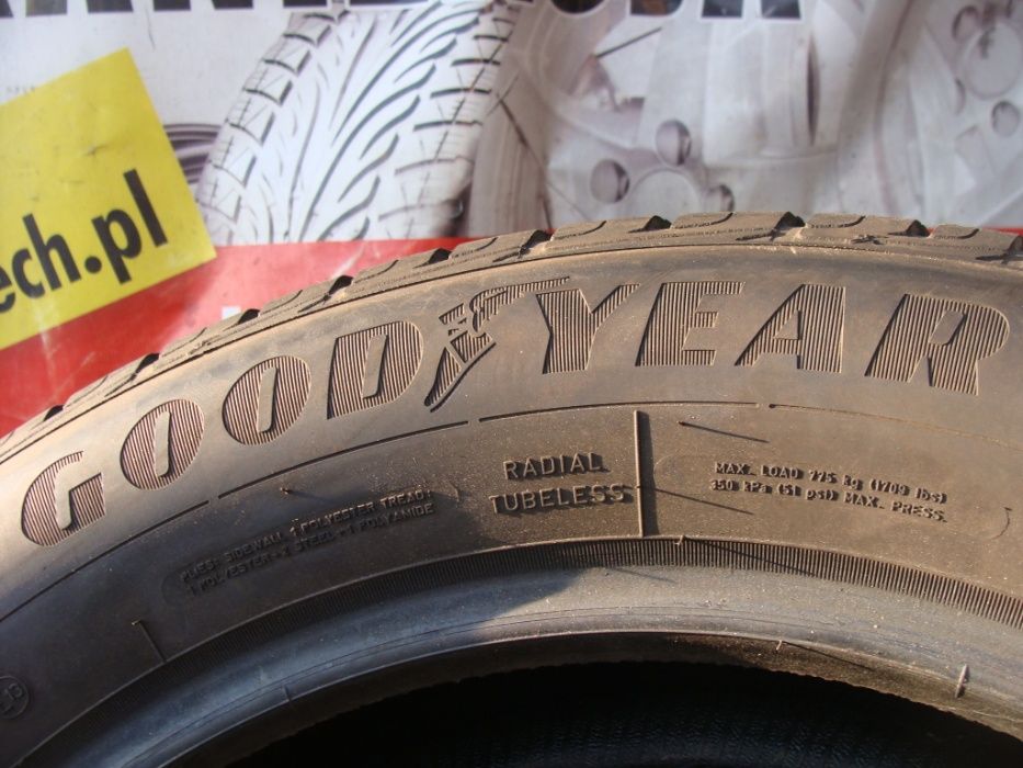 2x215/65 R17 GoodYear Ultra Grip Performance