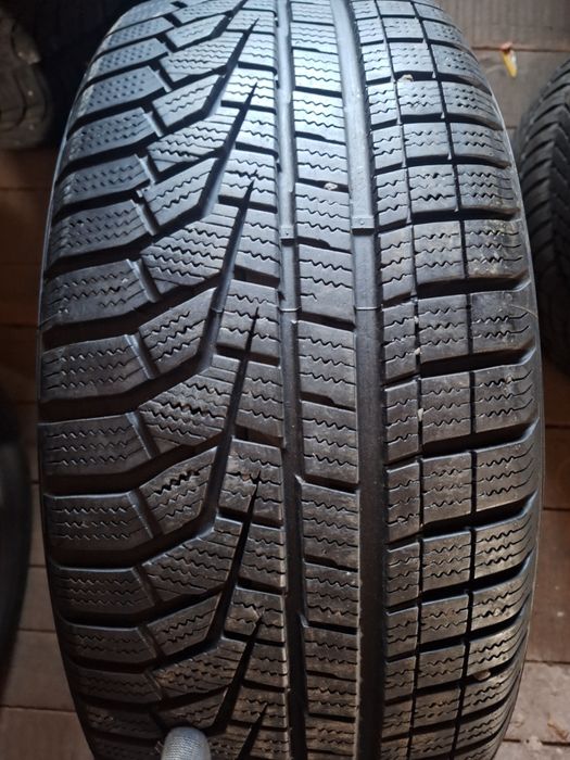 продам шини 235 55 19 Hankook Evo2 .7 MM протектор