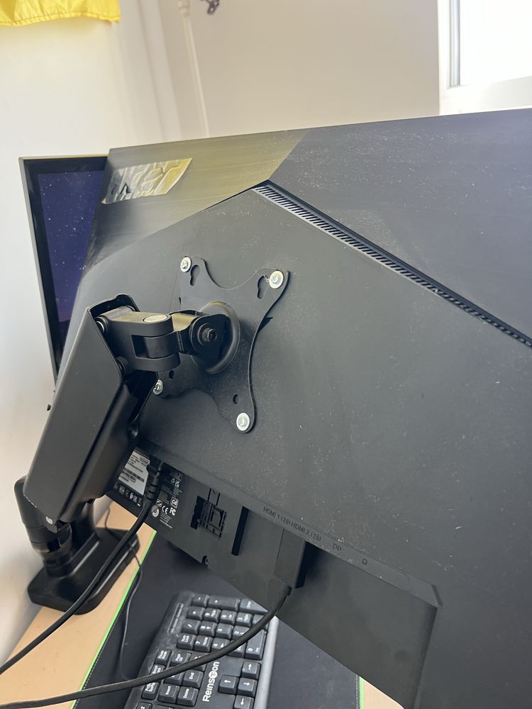 sprzedam Komputer z 2 monitorami