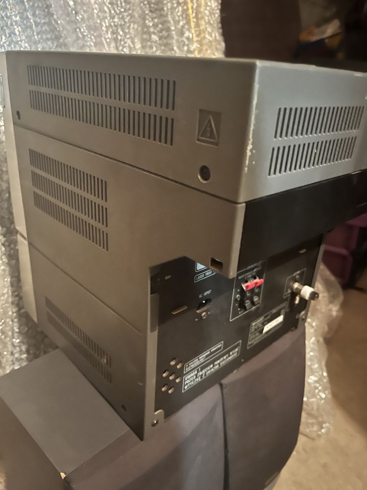 Wieża audio Sharp CD - C605