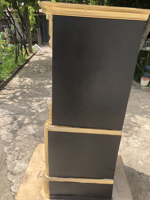 Cofre antigo metade de ferro e metade de madeira com codigo