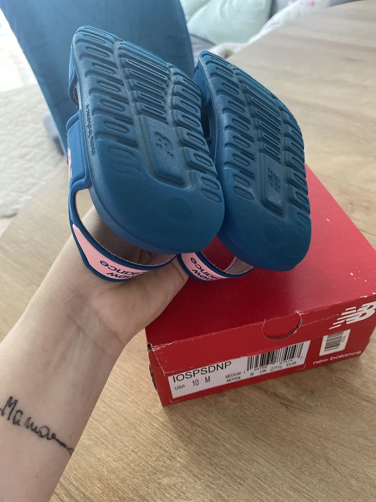 Sandały new balance  27,5