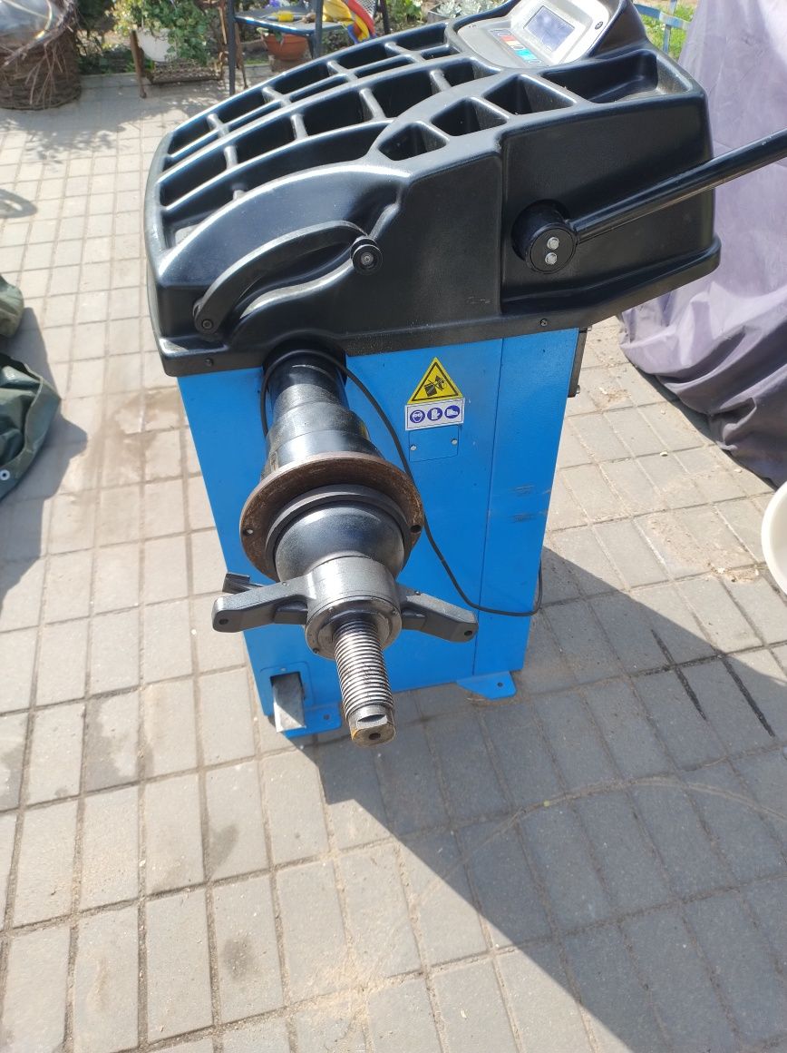 Wyważarka RAVAGLIOLI G 2 124r