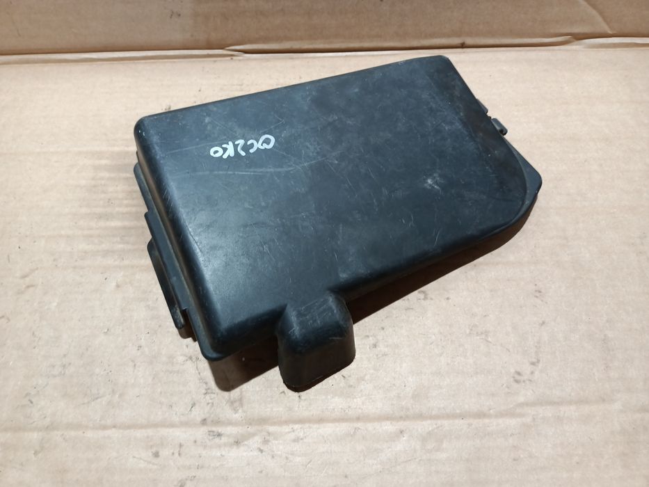 Pokrywa klapka obudowy akumulatora VW Polo 9N Seat Ibiza III 6L