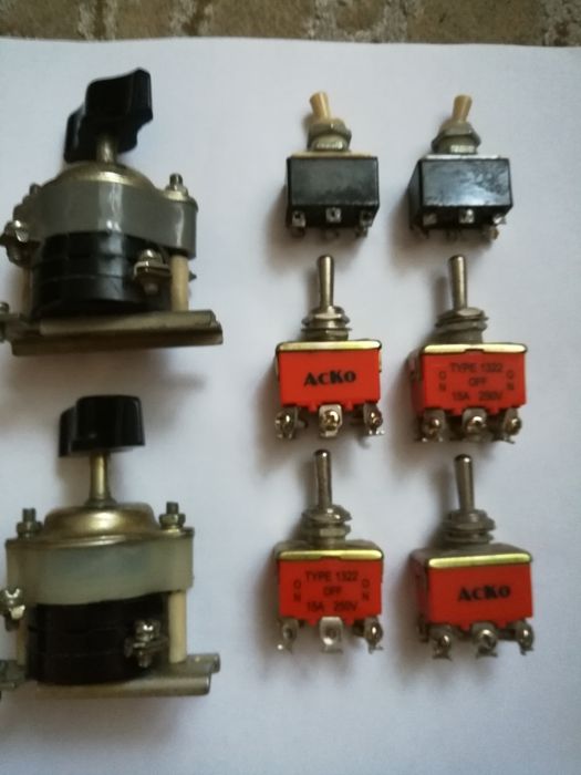 Тумблеры, переключатели.