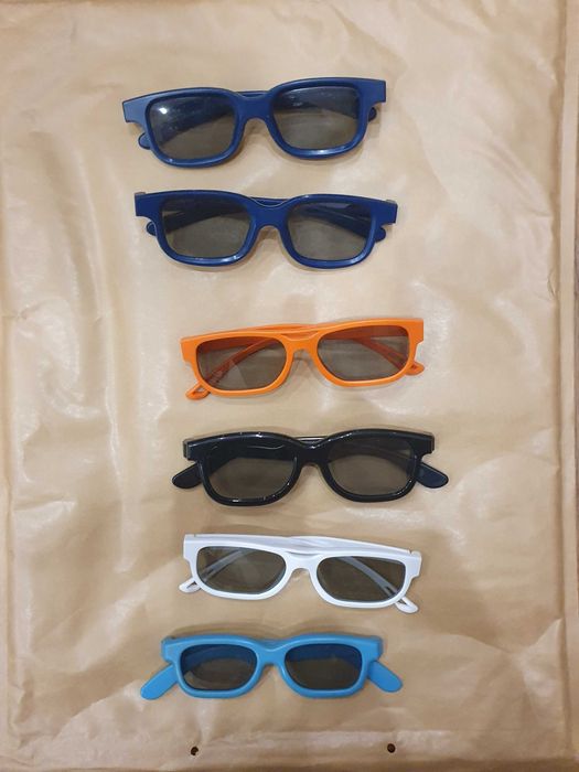 Okulary 3D LG Cinema praktycznie nowe + extra 2 pary innej marki