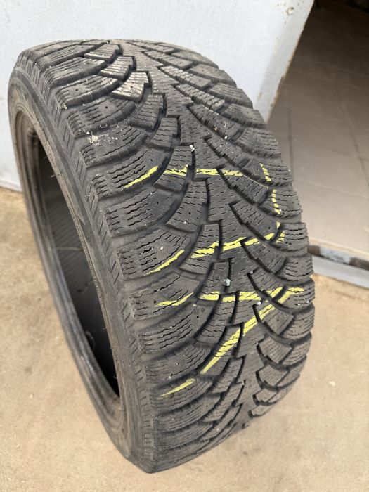 Шини NOKIAN 235/45 R17