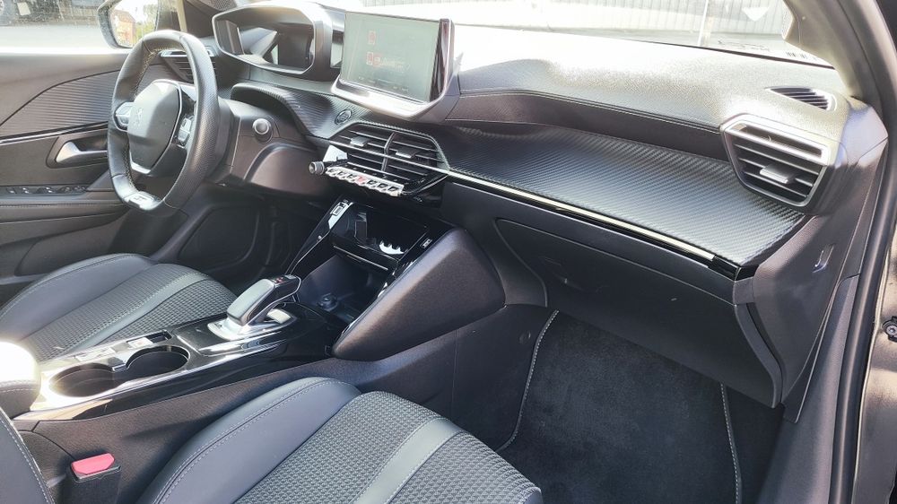 Peugeot e-208 GT 50kWh