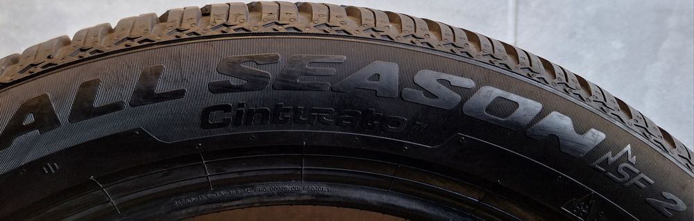 Opony Całoroczne 19 Pirelli All Season SF2 Cinturato 255/45R19 Para