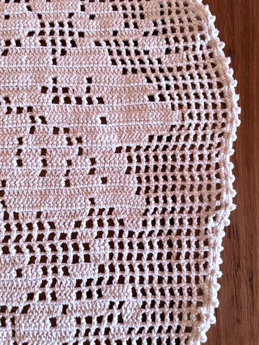 Rendas feitas à mão: Naperons - Toalha redonda