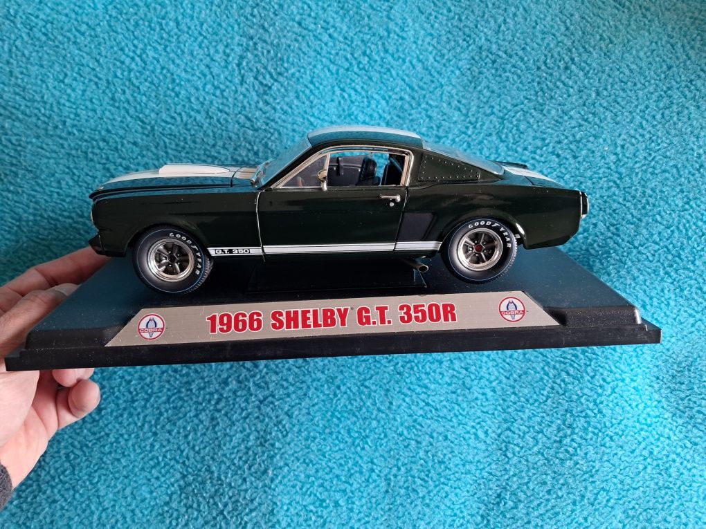 Shelby GT350 1:18