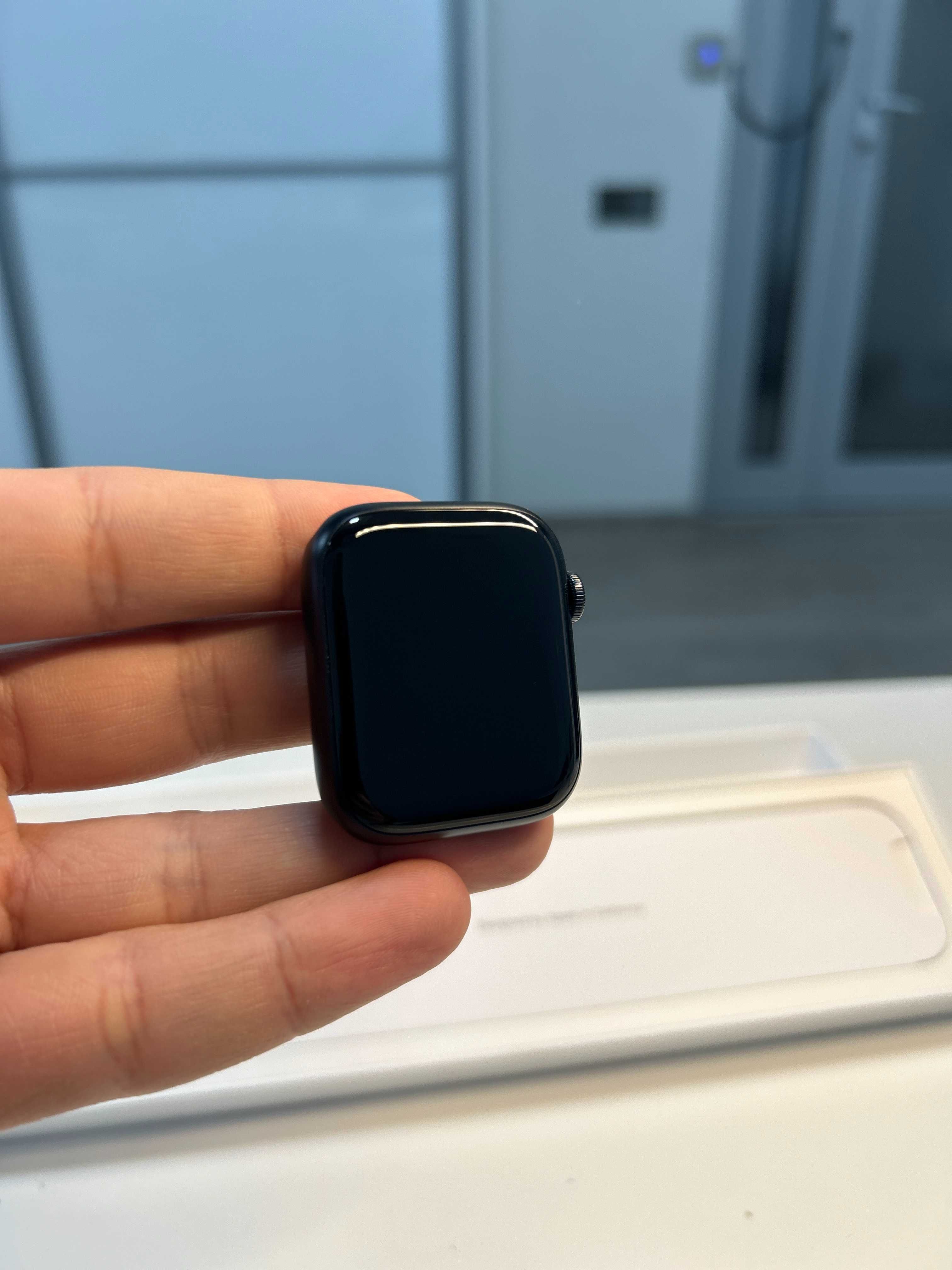 Оплата частинами! Apple Watch Series 8 GPS 45mm Midnight (mnul3ll/a)