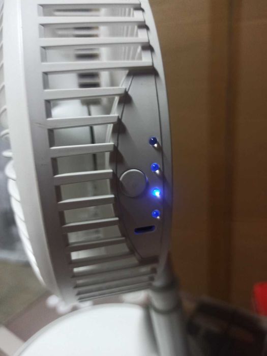 Акумуляторний вентилятор настільний бездротовий USB