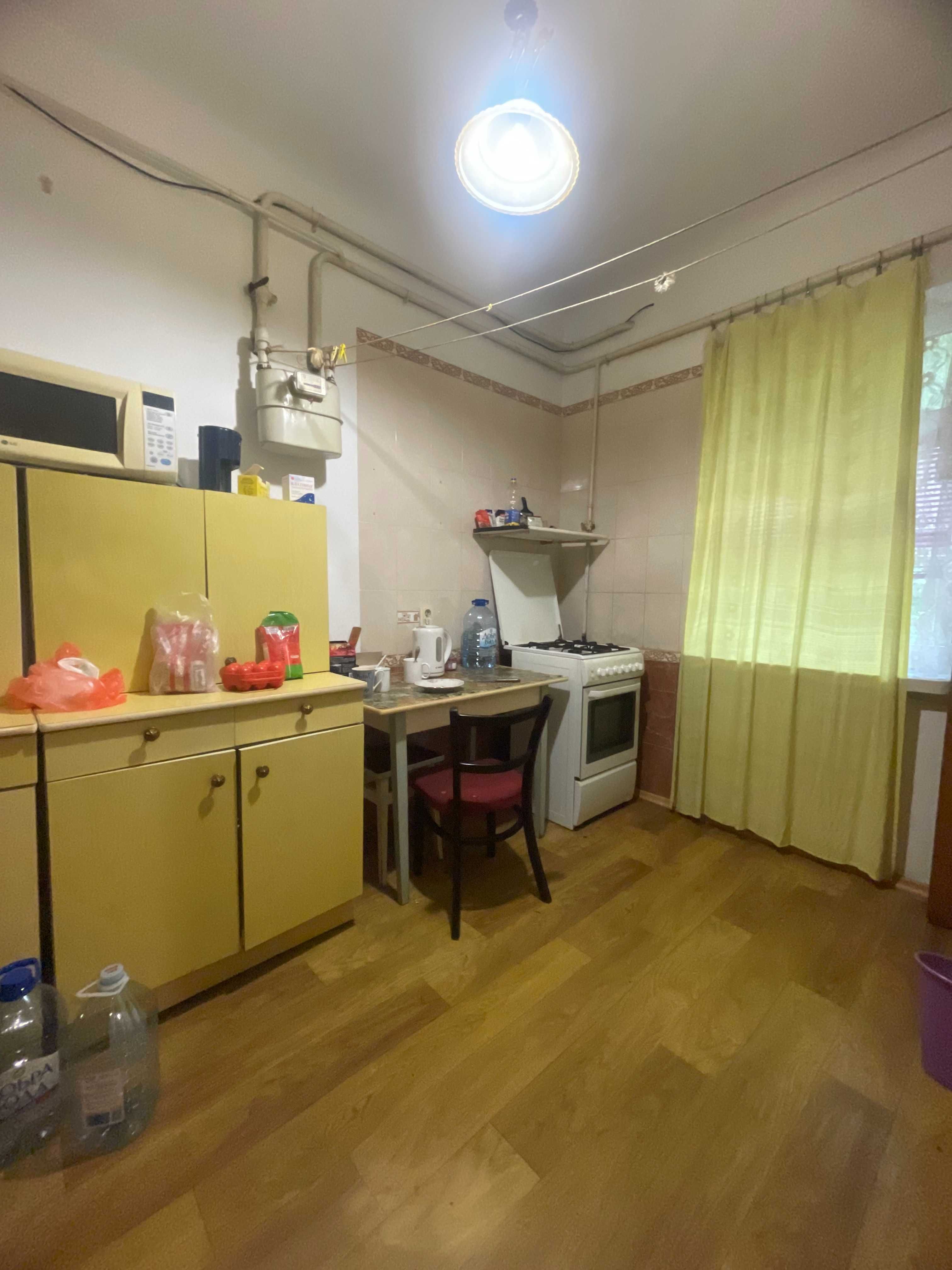 № 13619 - Частина будинку з окремим входом, Центр, вул. Небесної сотні