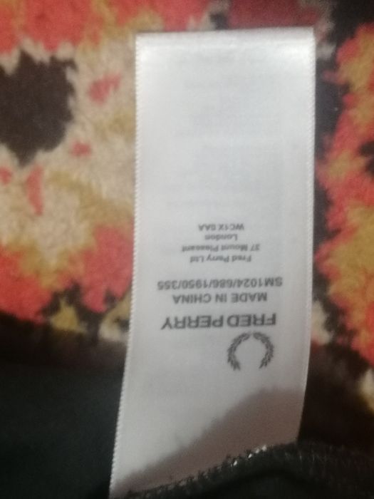 Продам водолазкау Fred Perry