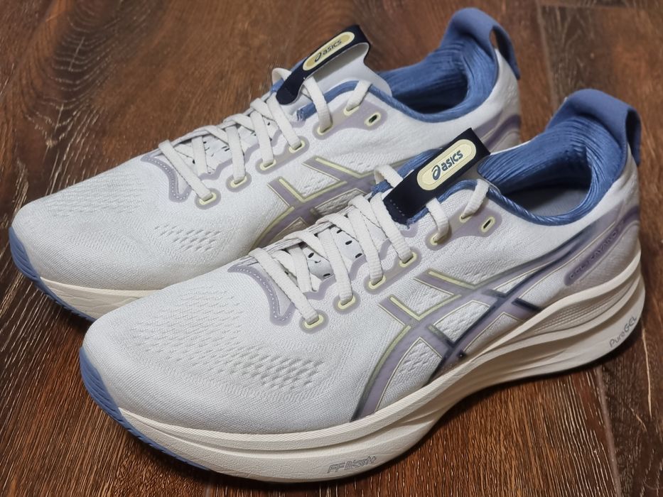 Оригінал 100% чоловічі кросівки asics gel kayano 32   euro 46
Професій