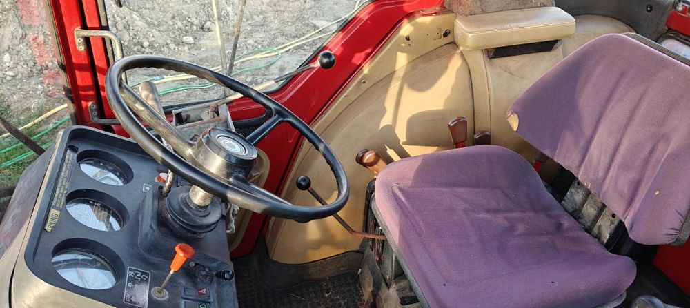 Case international 685 XL Fendt 250S