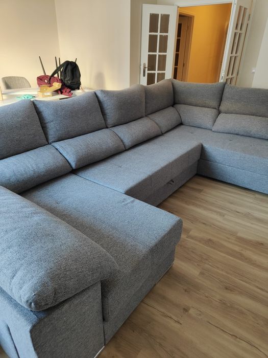 Sofá usado como novo