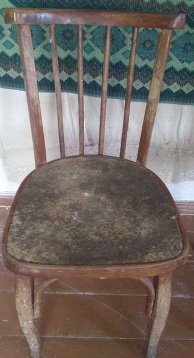 Мебель для кухни: стол, стул, тумба