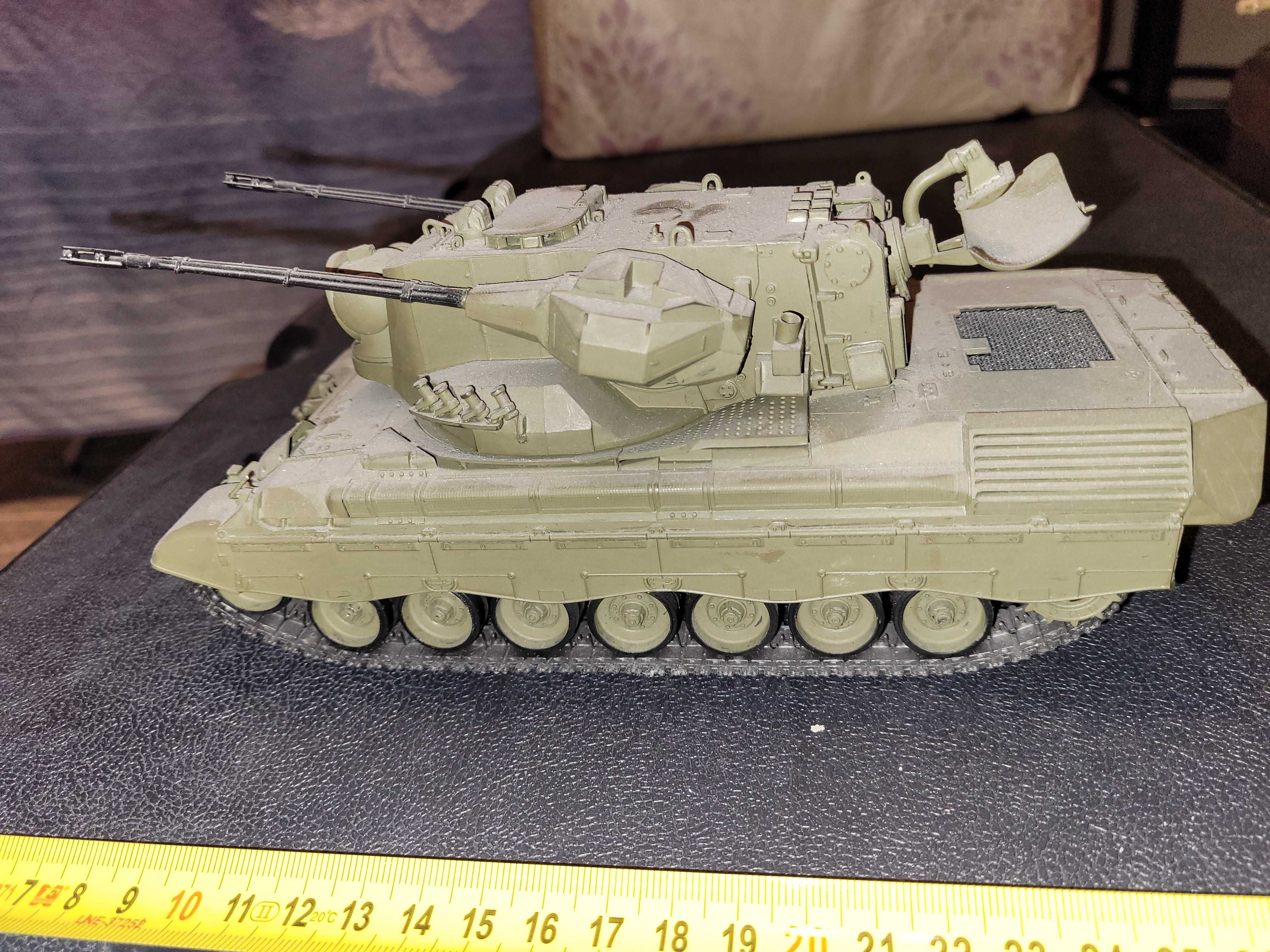 Model niemieckiego samobieżnego działa przeciwlotniczego GEPARD