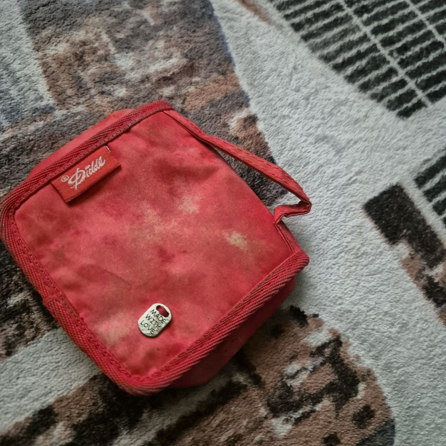 Portfelik Diddl z literka P