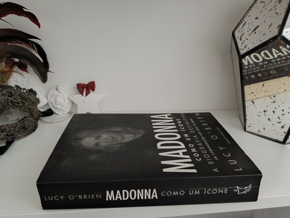 Vendo Livro Madonna Como Um Ícone