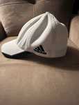 Czapka z daszkiem adidas - S/M