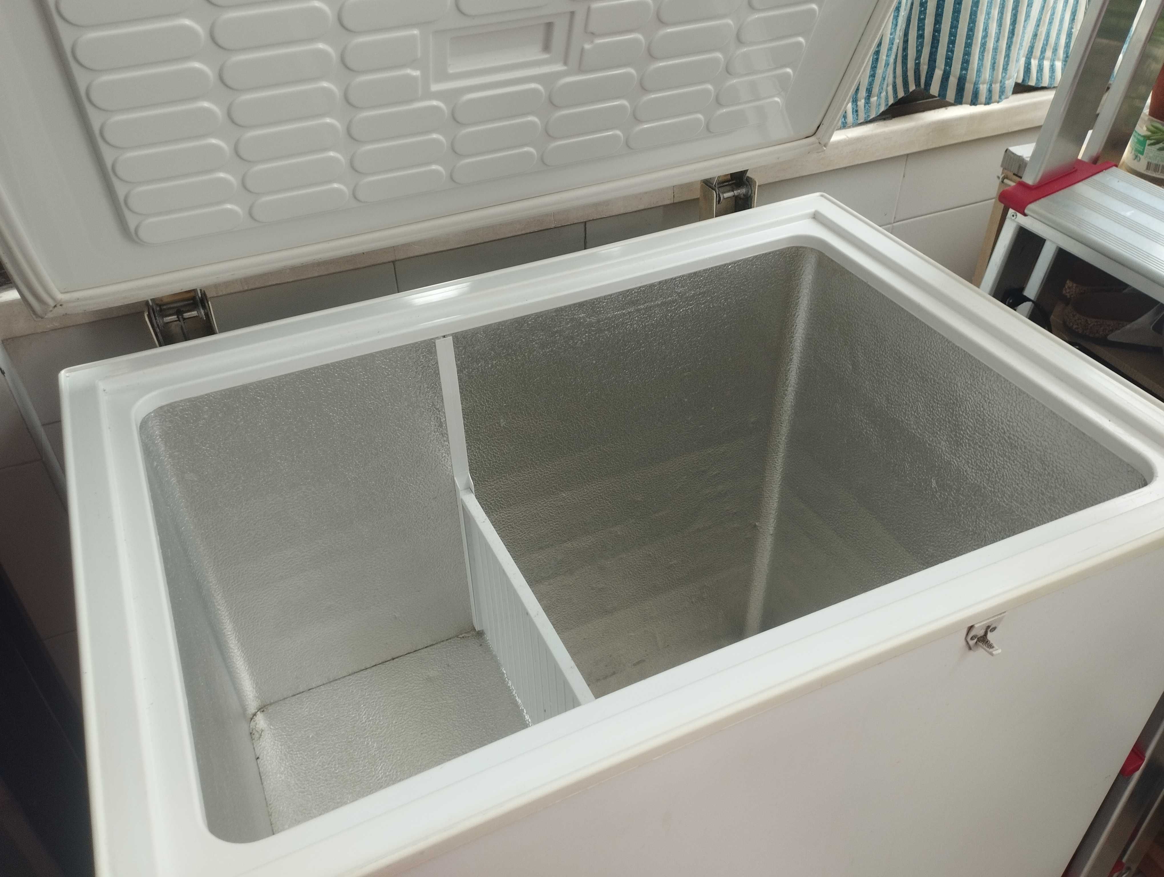 Arca Congeladora horizontal - 240Lt