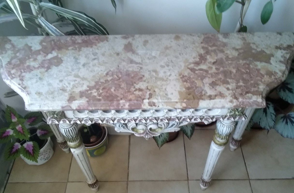 Credência em pedra mármore