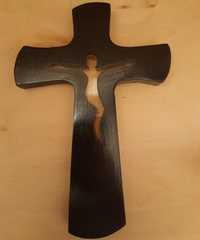 Krzyż drewniany wypełniony żywicą epoksydową