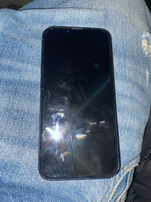 Iphone 16 e desbloqueado com caixa e carregador dentro  da garantia