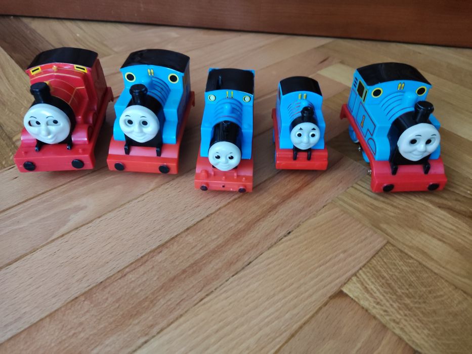 Поїзди Томаси, різного розміру