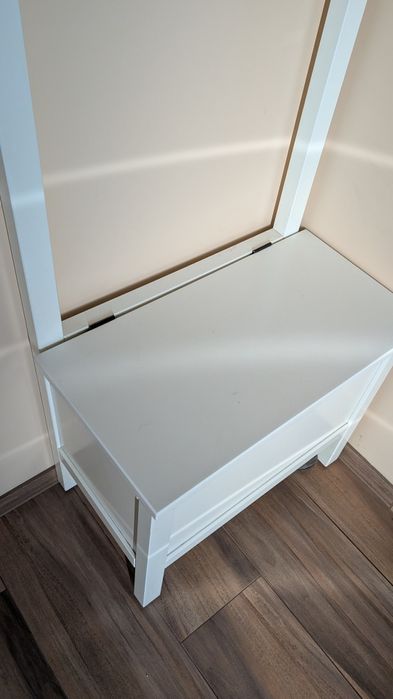 Ława z wieszakami i skrzynią, do przedpokoju lub łazienki