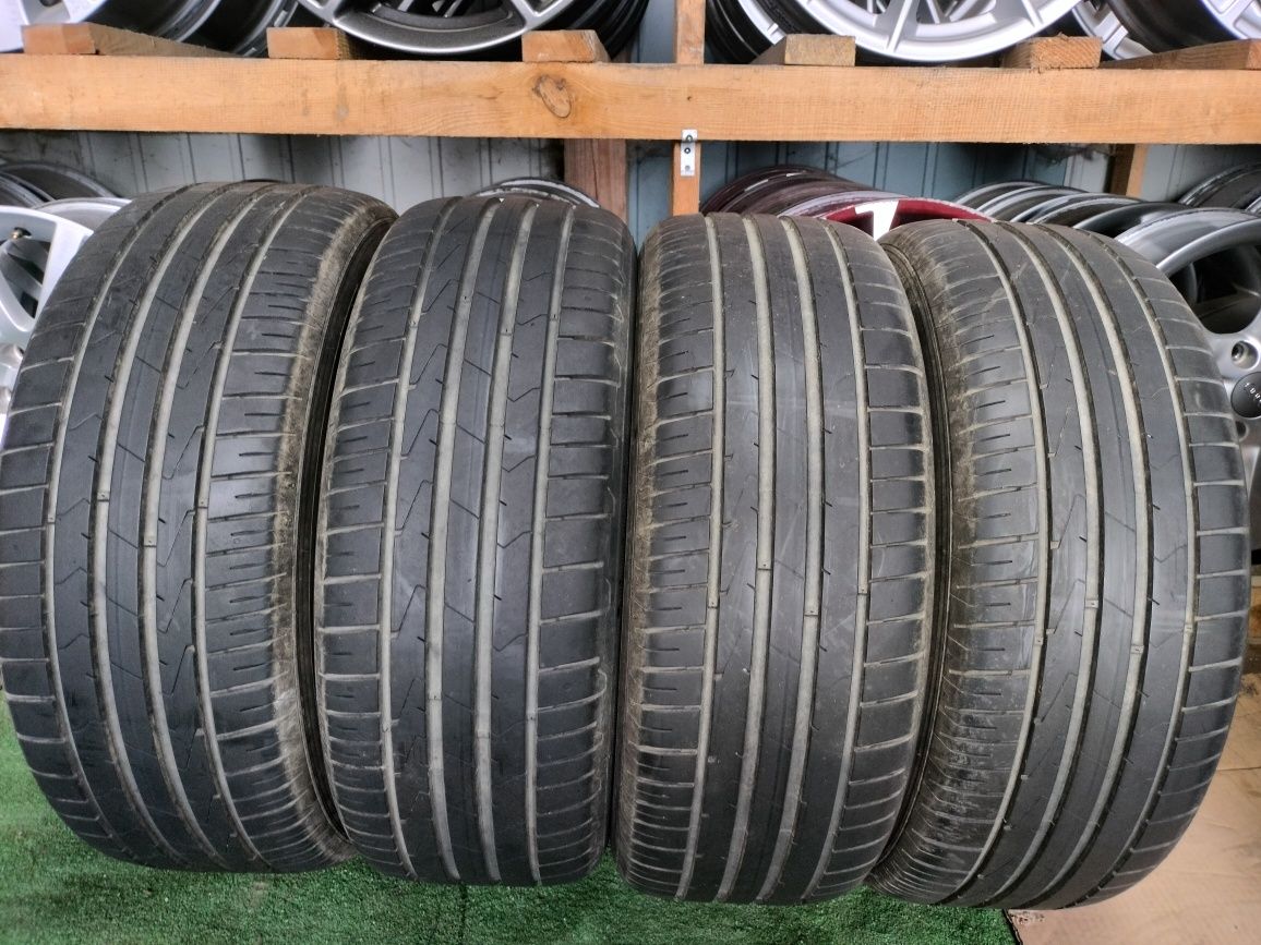 076 TSM Komplet opon letnich 205/60/R16 92H Hankook Ventus Prime3