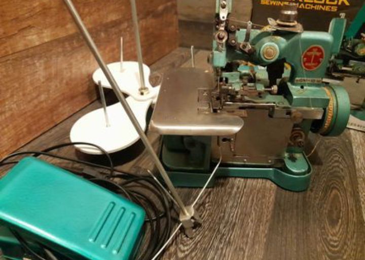 Оверлок промышленный