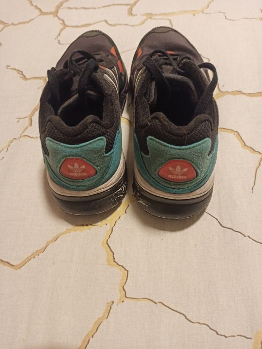 Чоловічі кросівки Adidas, Адідас.