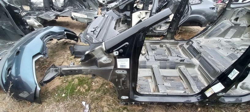 Четверть передняя левая FORD ESCAPE MK3 13-19 CV6Z7810525A