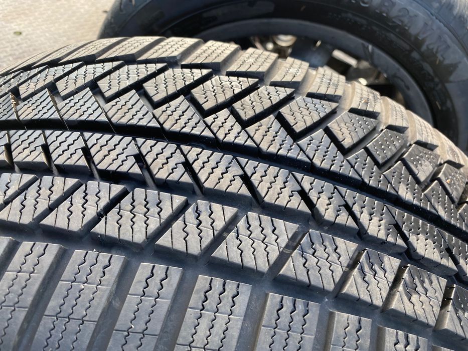 Диски Bmw x7 g07 754m continental 285/45 r21 ts850p зимові шини