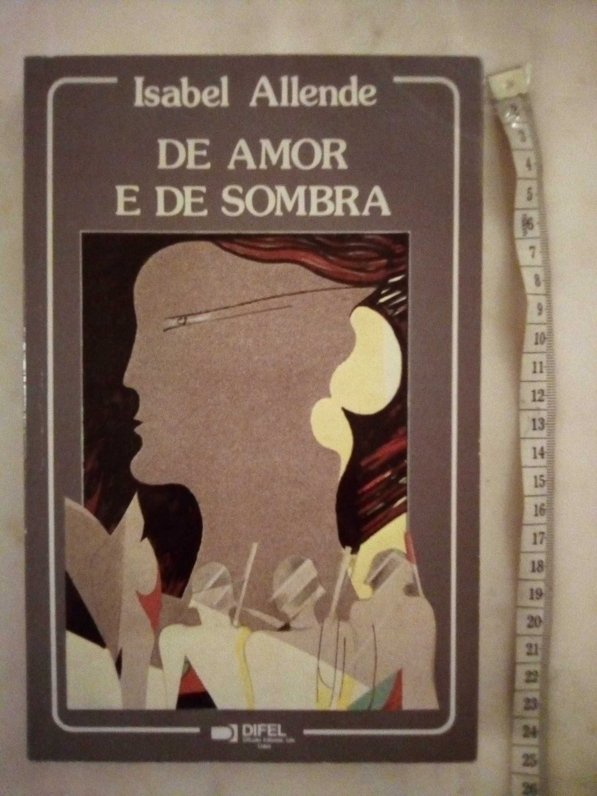 Livro "De Amor e de Sombra" - Isabel Allende