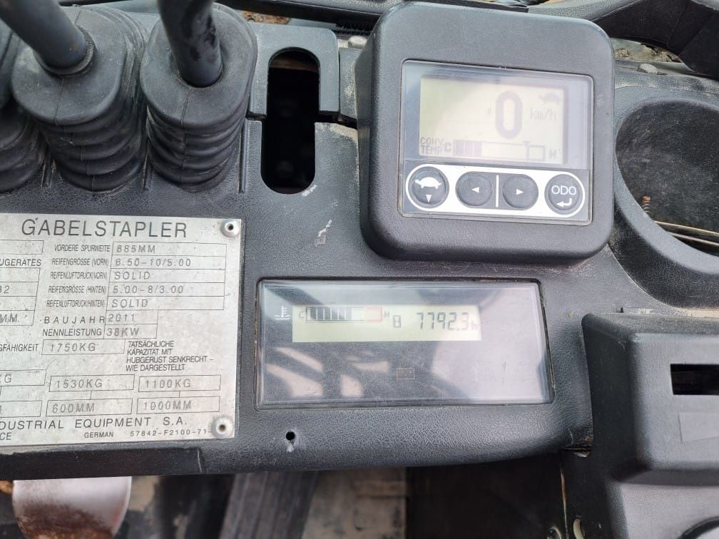 Wózek widłowy ztoyota 8fgf18 krajowy udt
