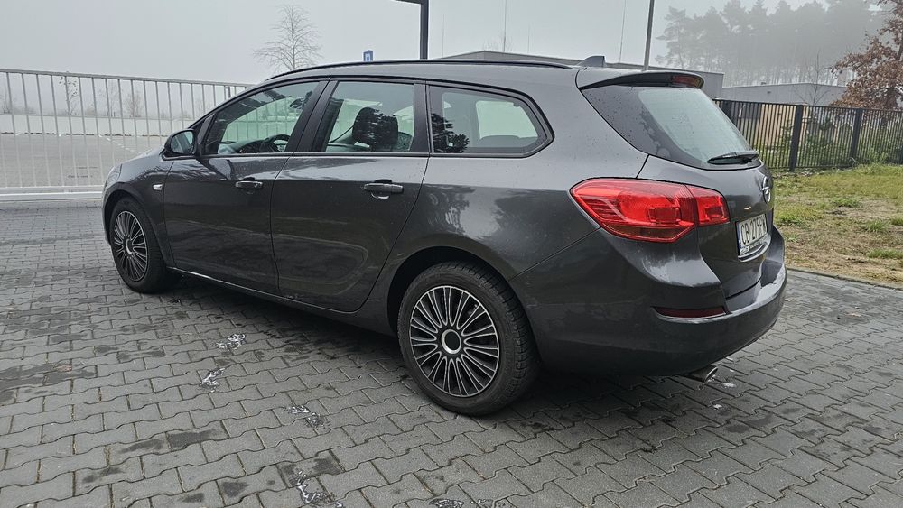 Opel Astra J 2.0 cdti Automat