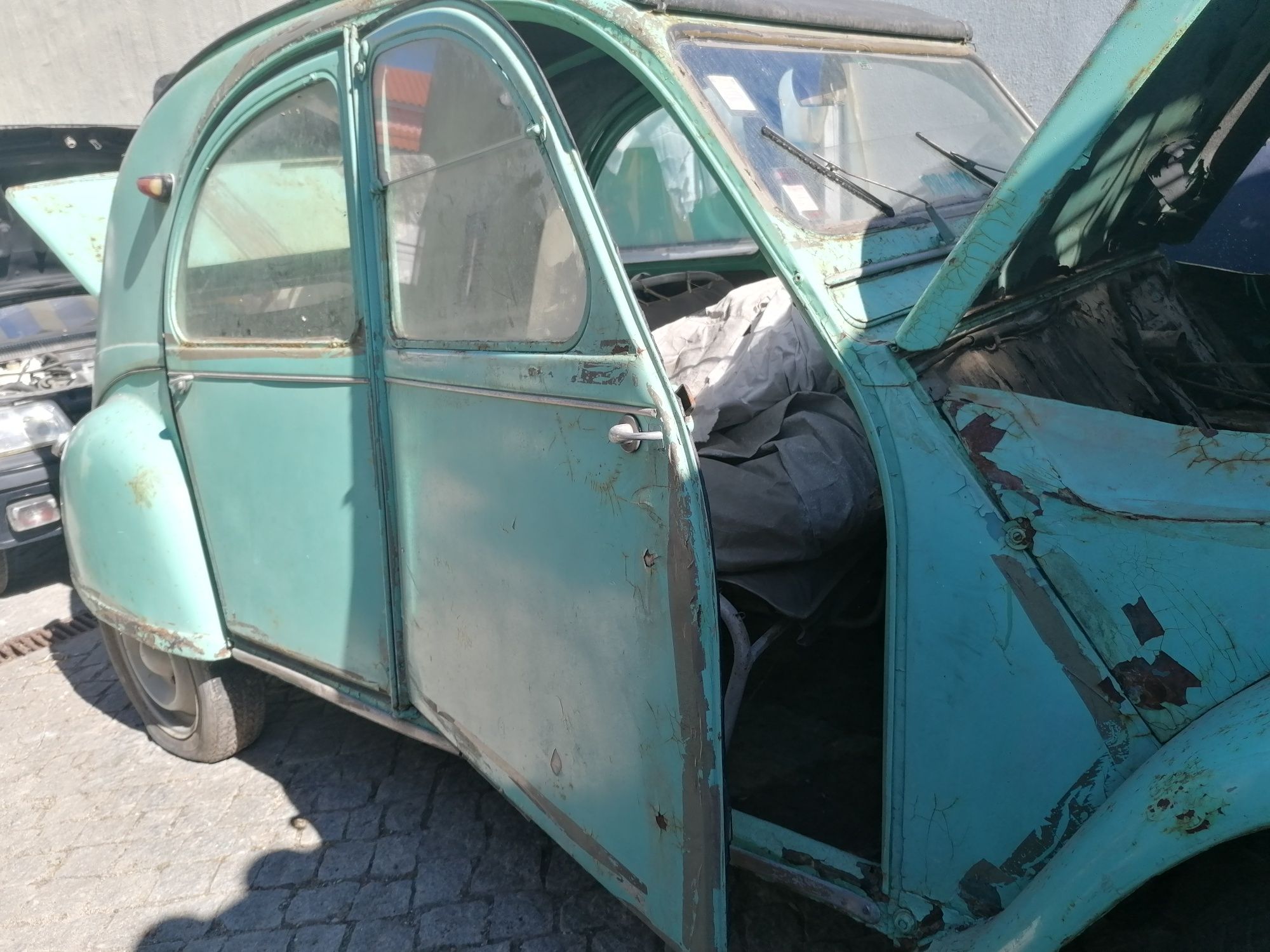 Citroen 2 cv AZLP portas assassinas, 6 volts, caixa centrifuga