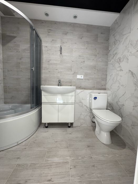 Продам 1 кв в новобудові вул. І. Сірка