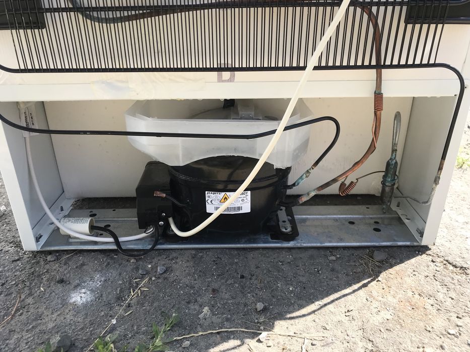 Морозильна камера Aeg, no frost 85см. Нова модель