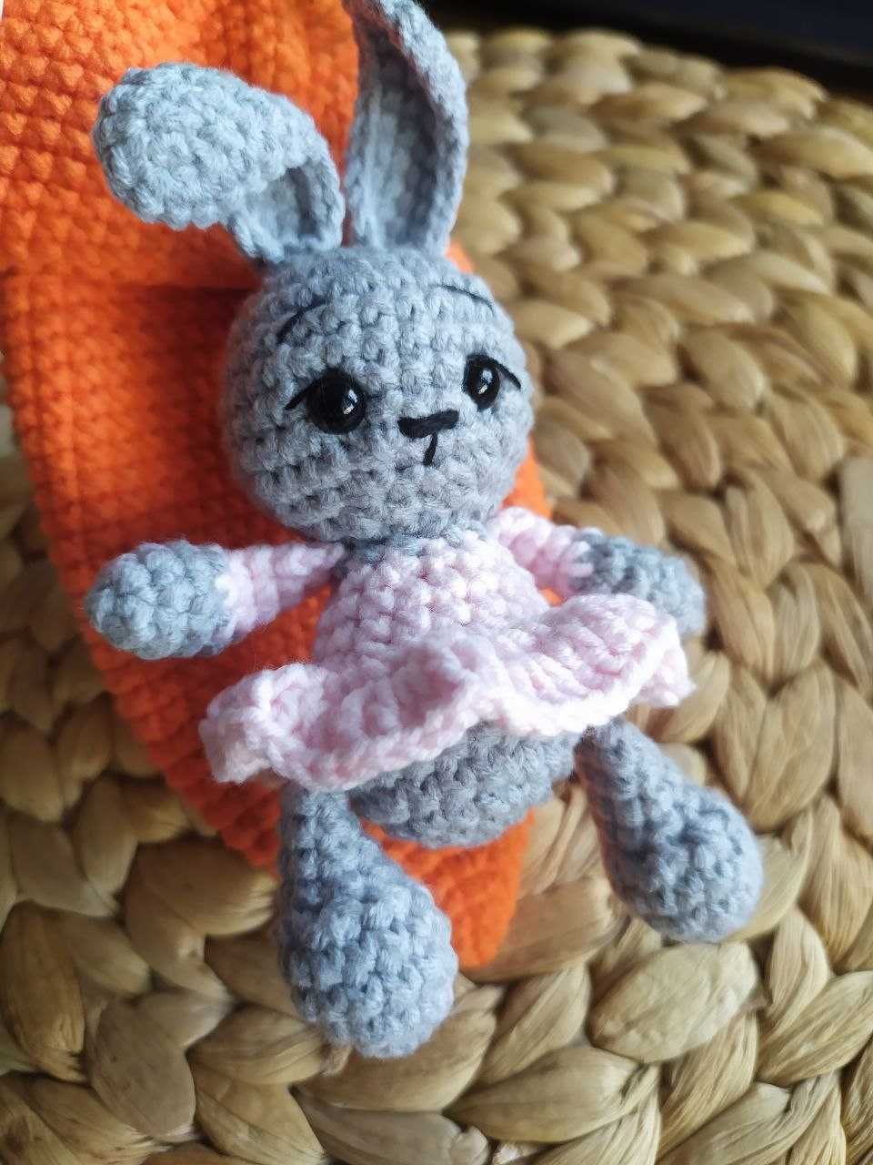 Wielkanoc Królik zając marchewka na szydełku handmade amigurumi