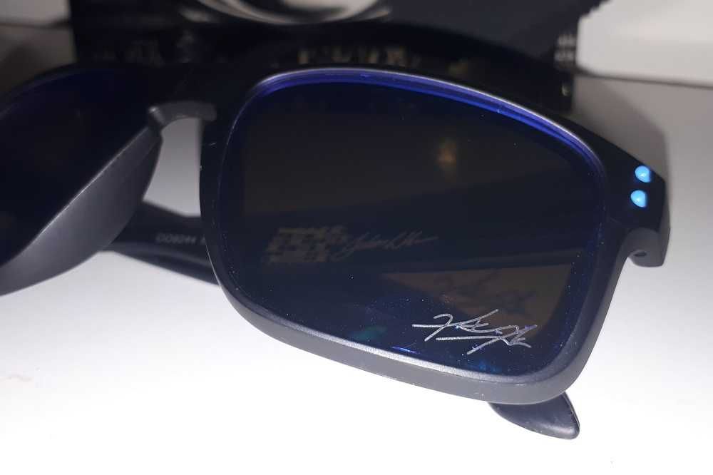 Óculos de Sol Oakley "Julian Wilson" Novos e Polarizados