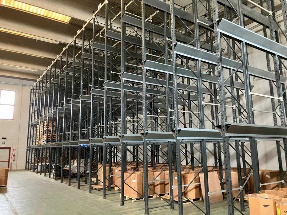 Regał wjezdny drive-in magazynowy Metalcoop, wysoki skład, tanio