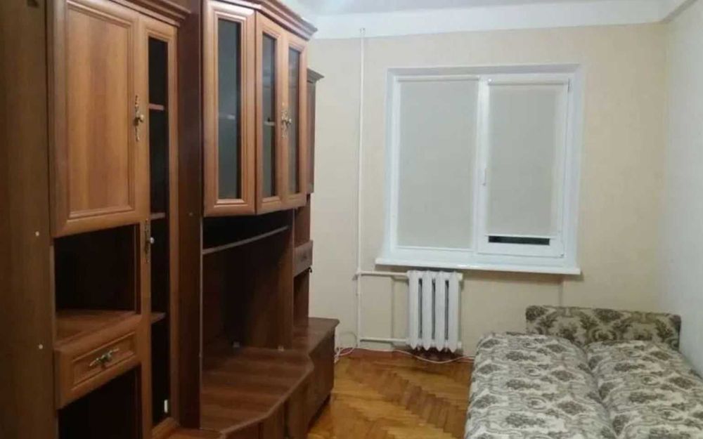 Продается 4-х комн. квартира по ул. Украинская, дом возле Проспекта