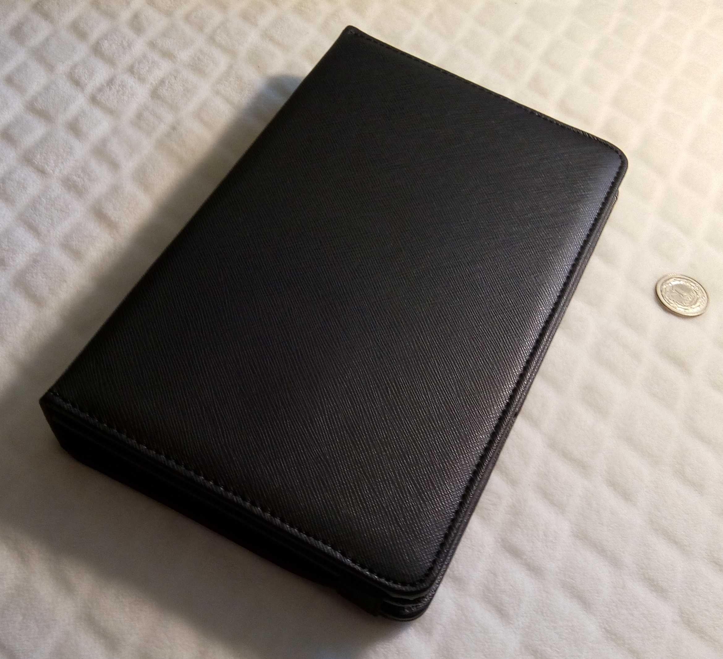 Etui ochronne z klawiaturą do tabletów 7’’
